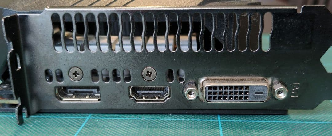 グラフィックボード・グラボ・ビデオカード ASUS TUF-GTX1660S-O6G-GAMING[PCIExp 6GB]