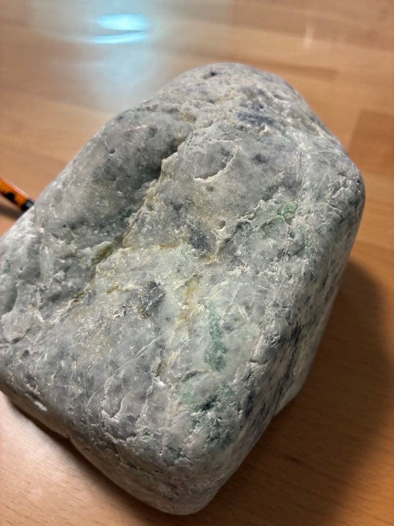 糸魚川翡翠原石