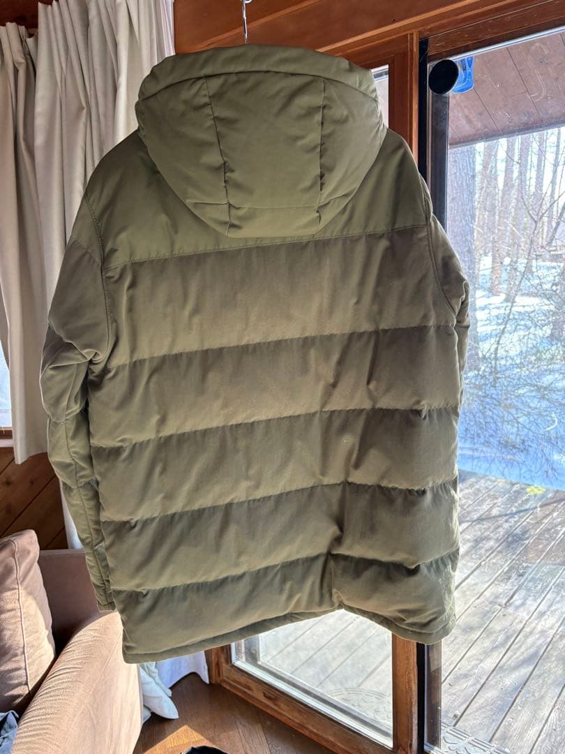 Patagonia 　フード付きダウンジャケット 　パタゴニア　　サイズL