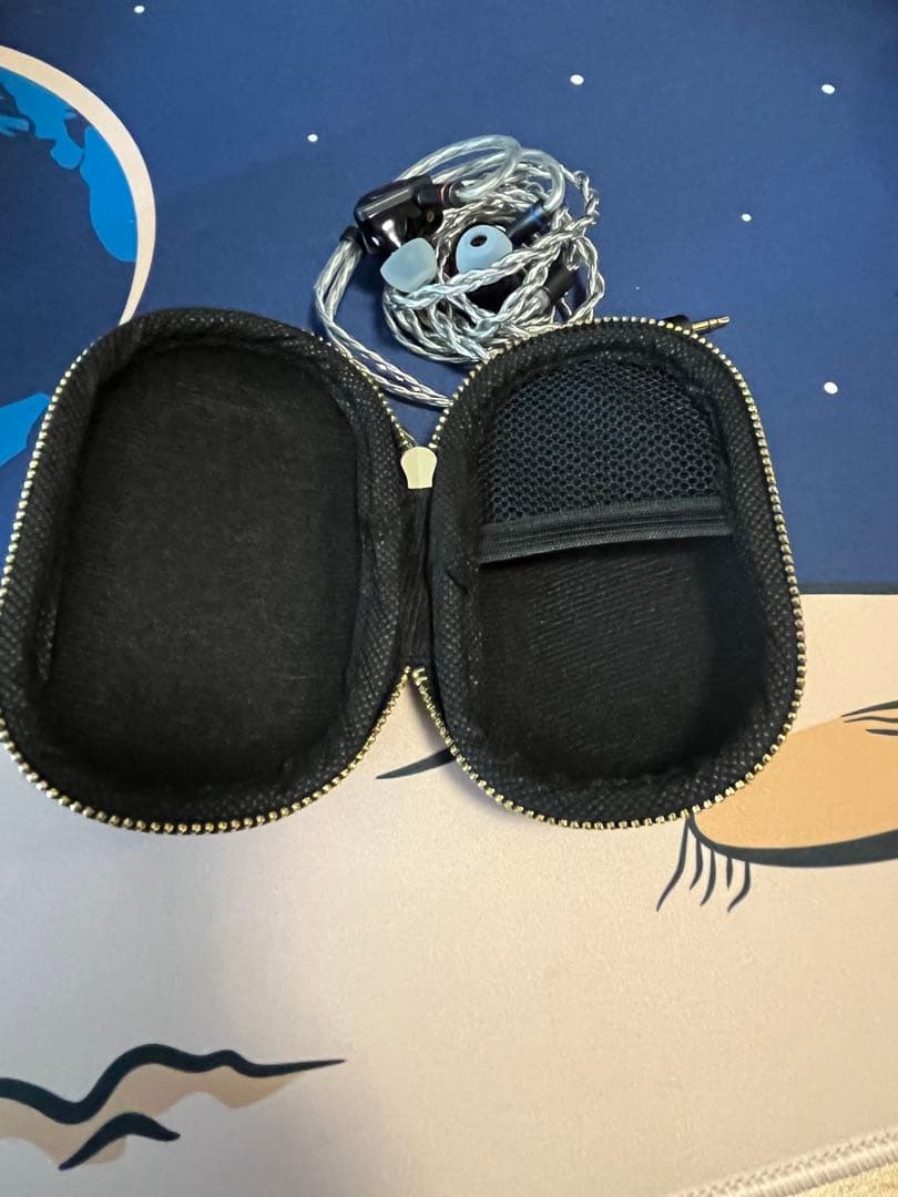 SIMGOT SuperMix 4 リケーブル可能イヤホン