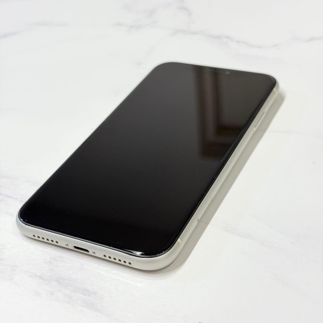 iPhone11 SIMフリー　バッテリー、ディスプレイ交換品