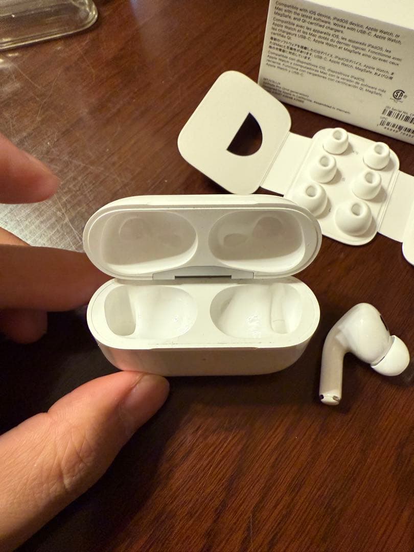 (美品)Apple AirPods Pro 2 +保証あり