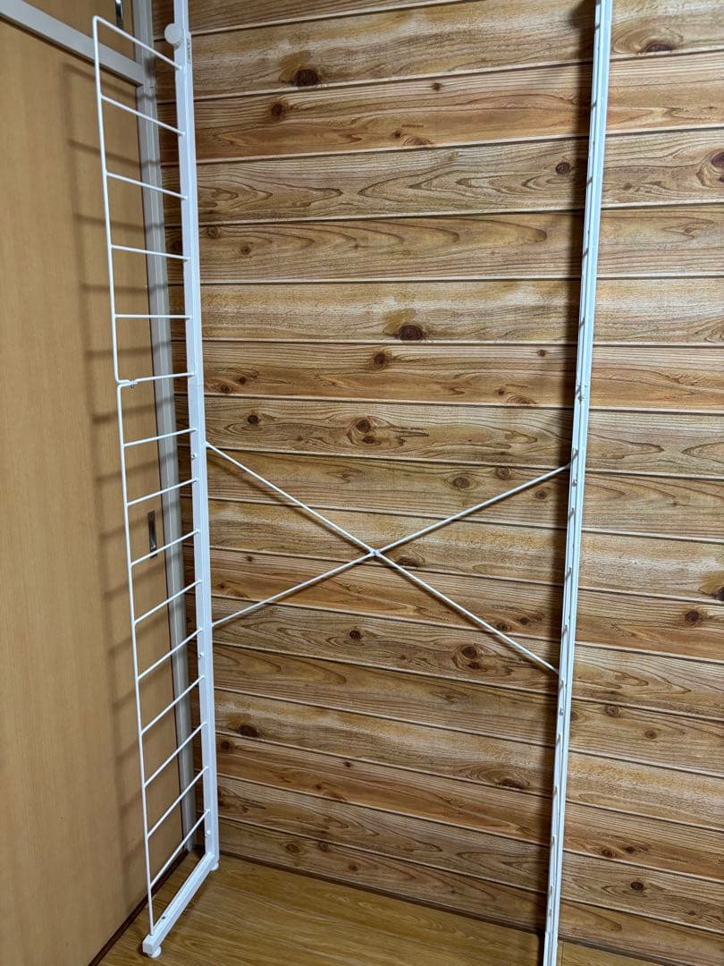 ニトリ　突っ張り壁面収納Nポルダ幅80cm ホワイトウォッシュ