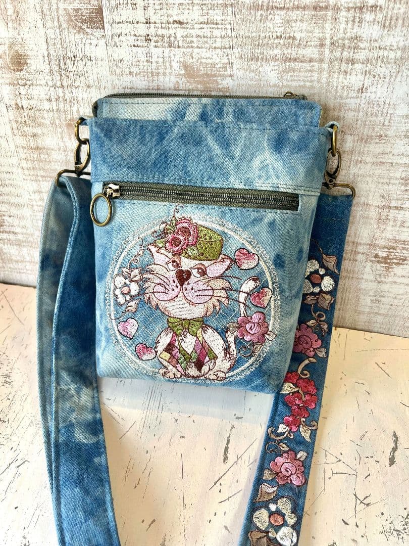 ※リクエスト※ライトブルーWデニム♡刺繍のサコッシュ♡ショルダーバッグ