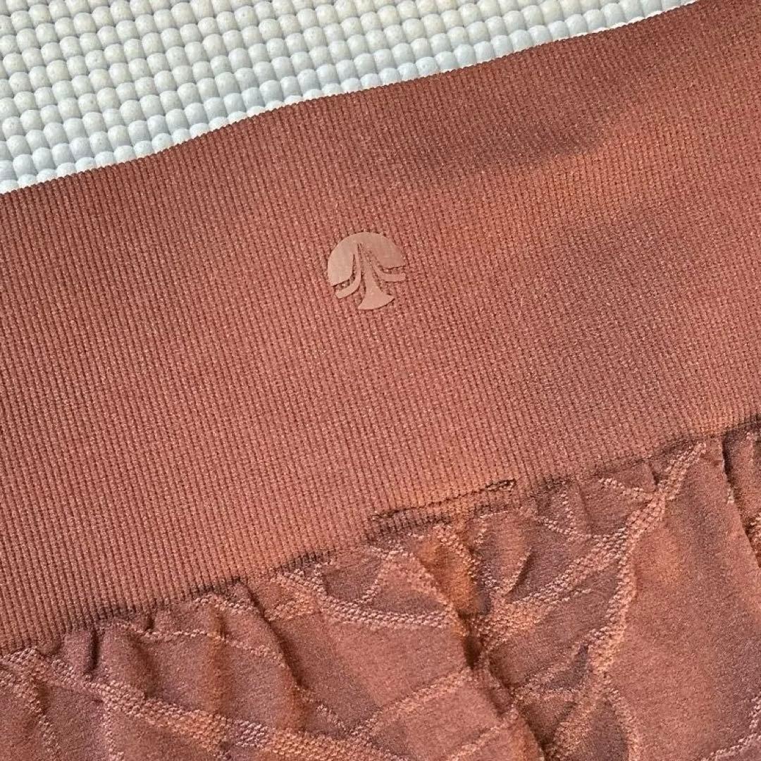 【SUKALA】ジオメトリックアクティブブラトップ&レギンスセット