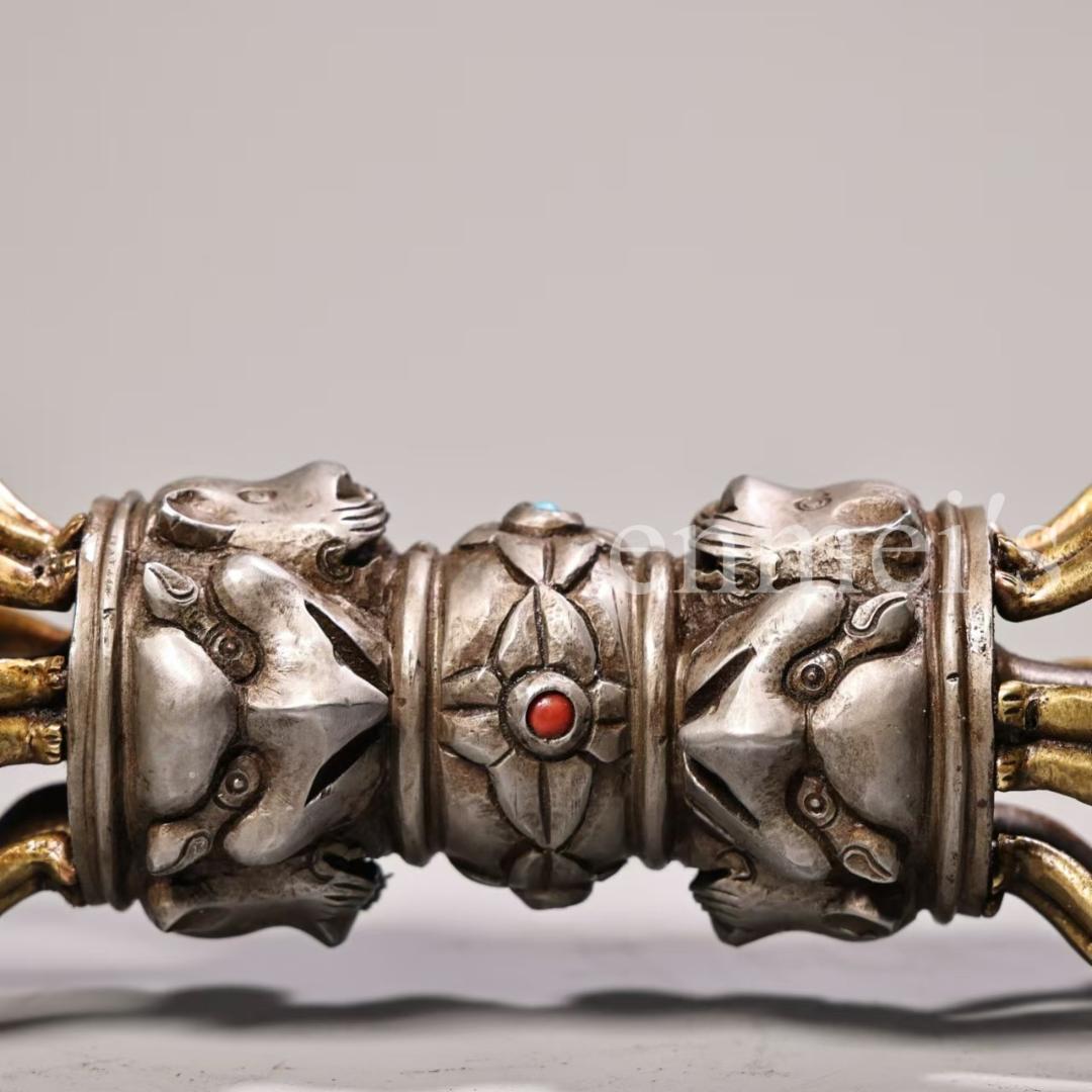 中国古美術・蔵伝工芸・ 寒鉄製・九股多杰金剛降魔杵・仏教法具・魔除け・開運・護身