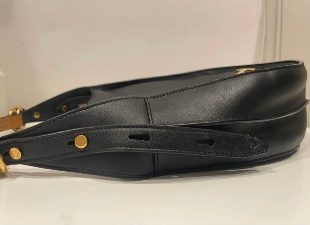 TOD’S トッズ Tタイムレス ホーボーバッグ ブラック ゴールド金具 レザー