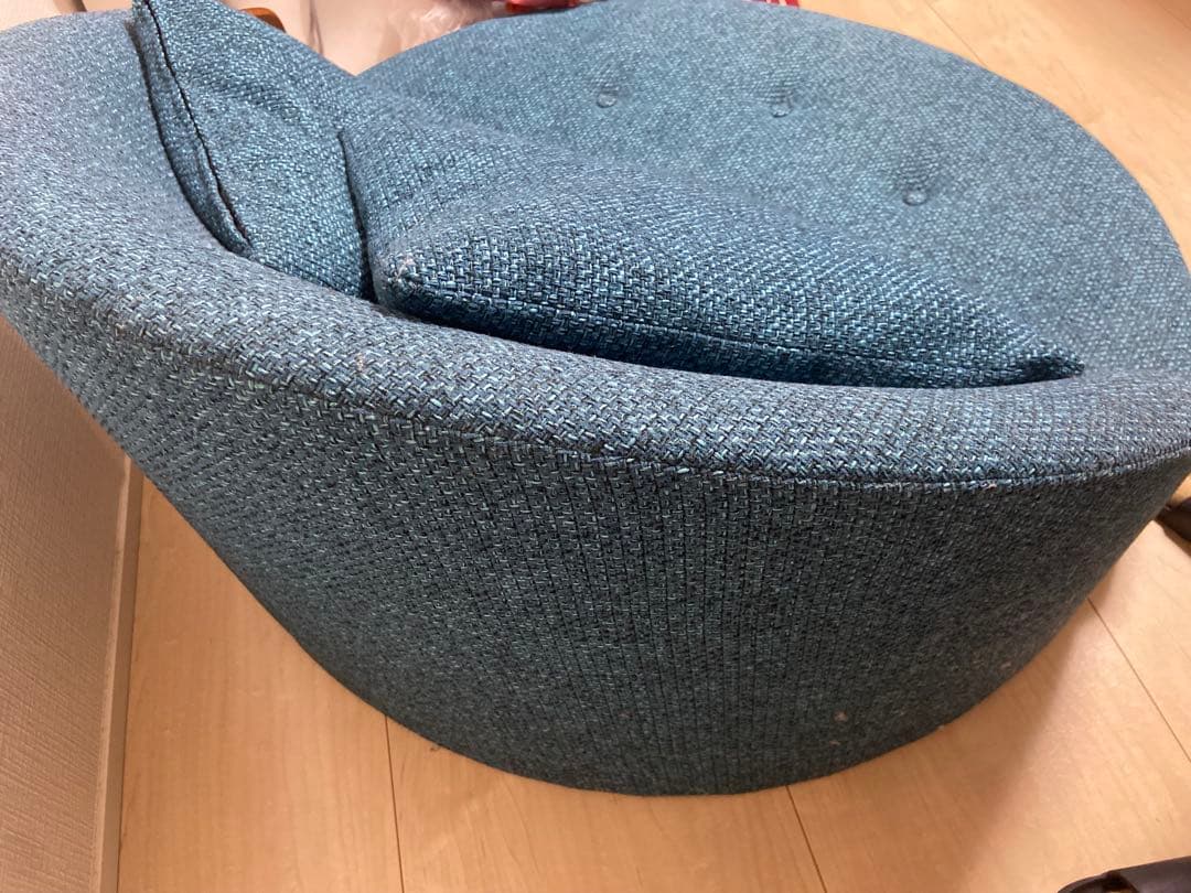 【11/30日まで限定販売】ラウンドソファ　ターコイズグリーン　クッション付き