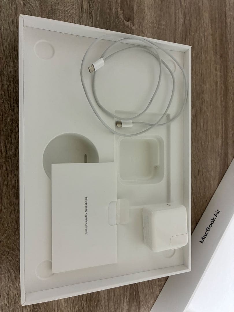 【超美品】Apple MacBook Air 13インチ スペースグレー
