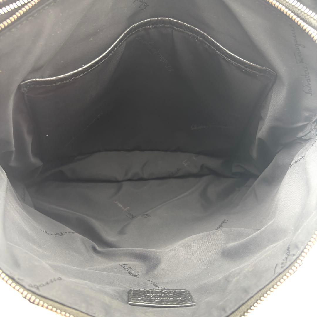 極美品 サルヴァトーレフェラガモ 2way ビジネスバッグ レザー スタッズ 黒