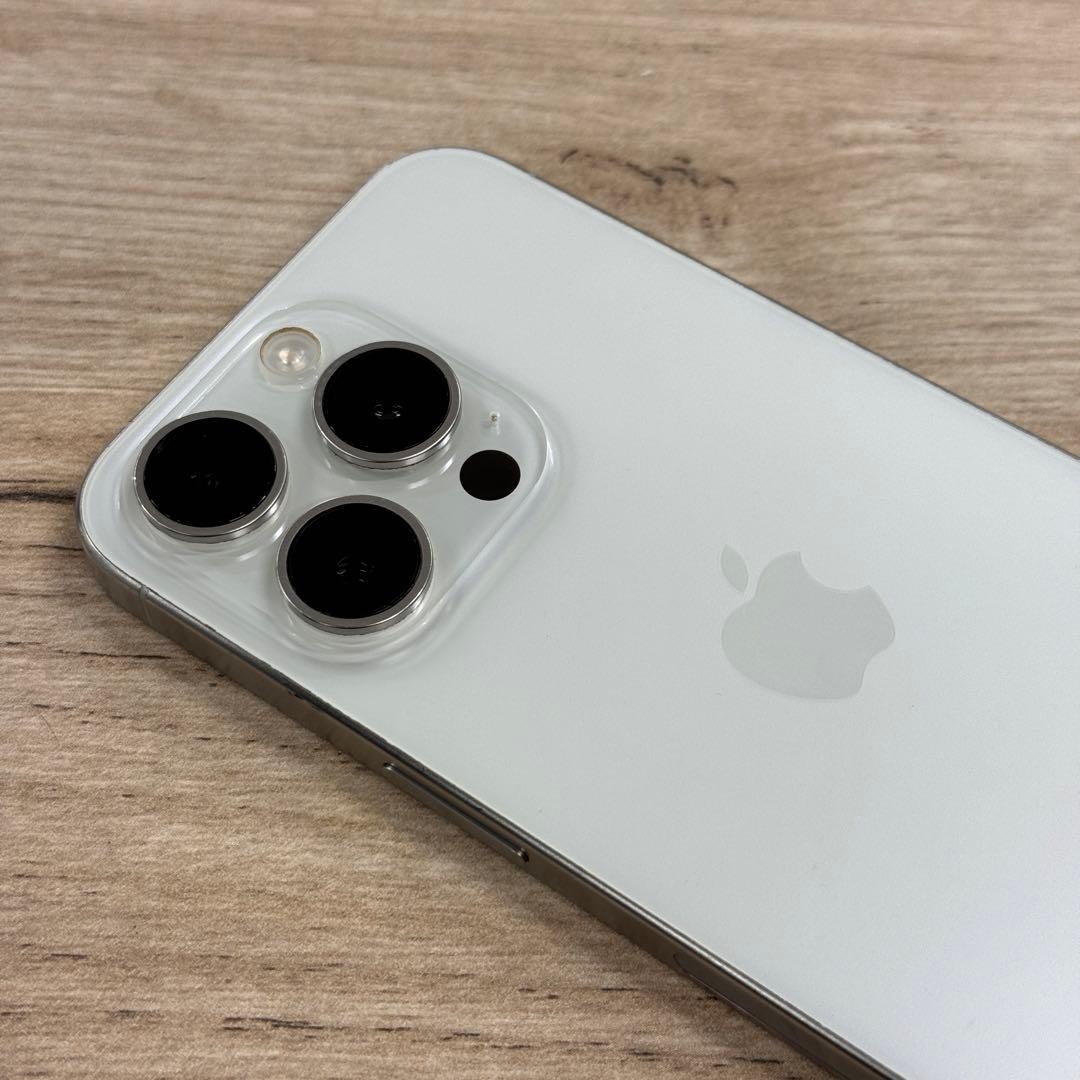 美品　iPhone 15 Pro 128GB SIMフリー版　不良なし