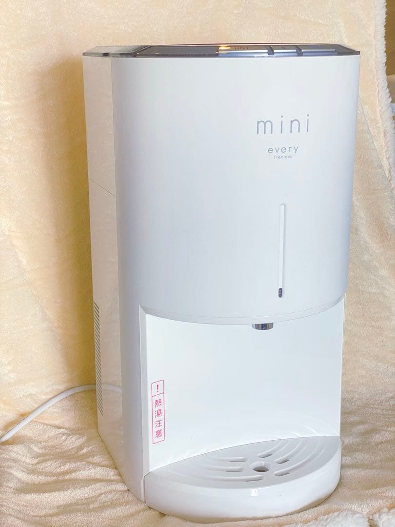 【美品】ウォーターサーバーevery frecious mini フィルタ2個付