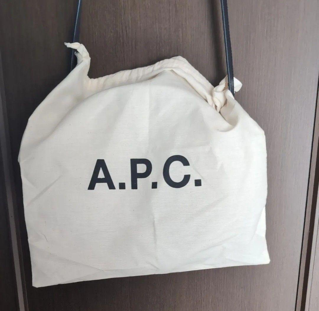 「mey」APC ブラック 半月型ショルダーバッグ ハーフムーン