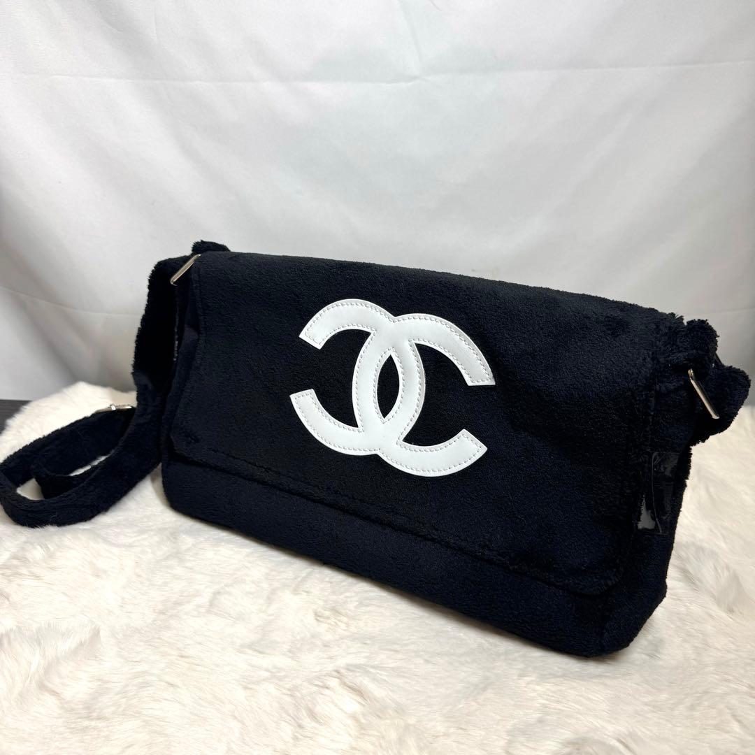 ブラック ミニショルダーバッグ ココデザイン