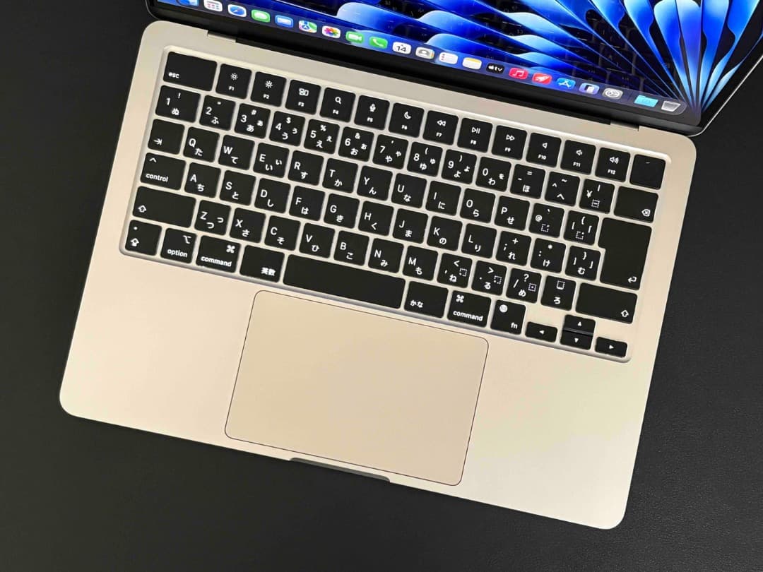 【美品】MacBook Air （M2, 2022）13.6㌅ 512GB