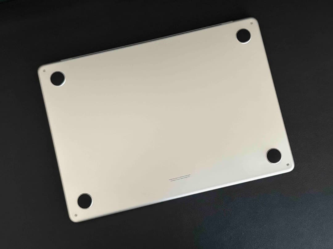 【美品】MacBook Air （M2, 2022）13.6㌅ 512GB