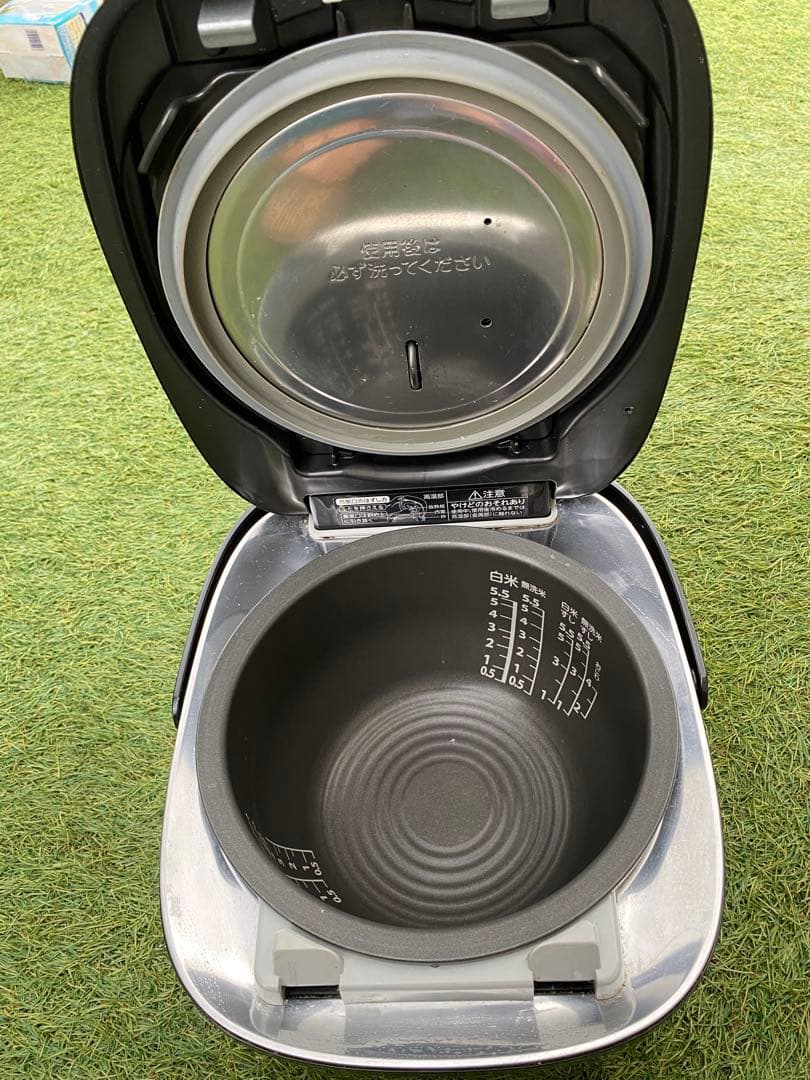 TOSHIBA RC-10VXR 1.0L 東芝真空圧力IHジャー炊飯器