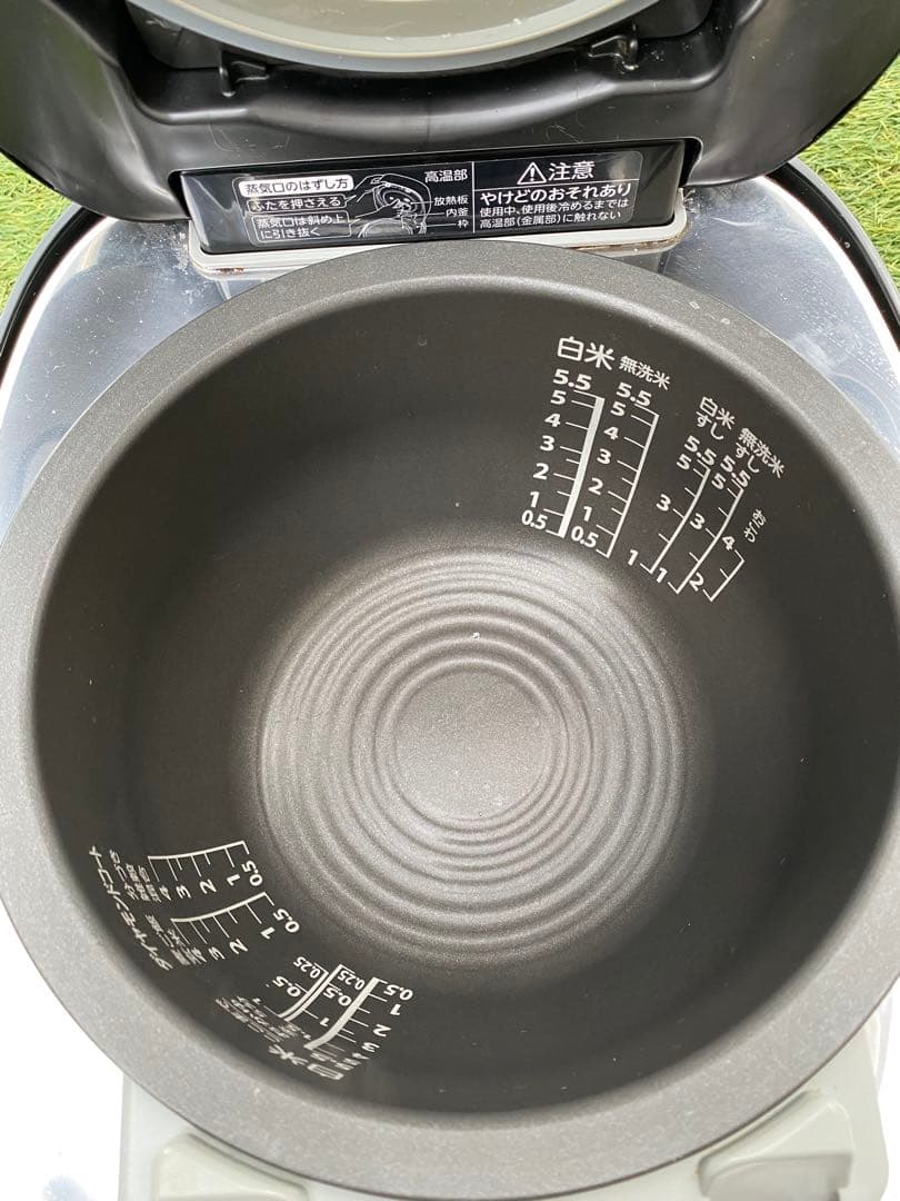 TOSHIBA RC-10VXR 1.0L 東芝真空圧力IHジャー炊飯器