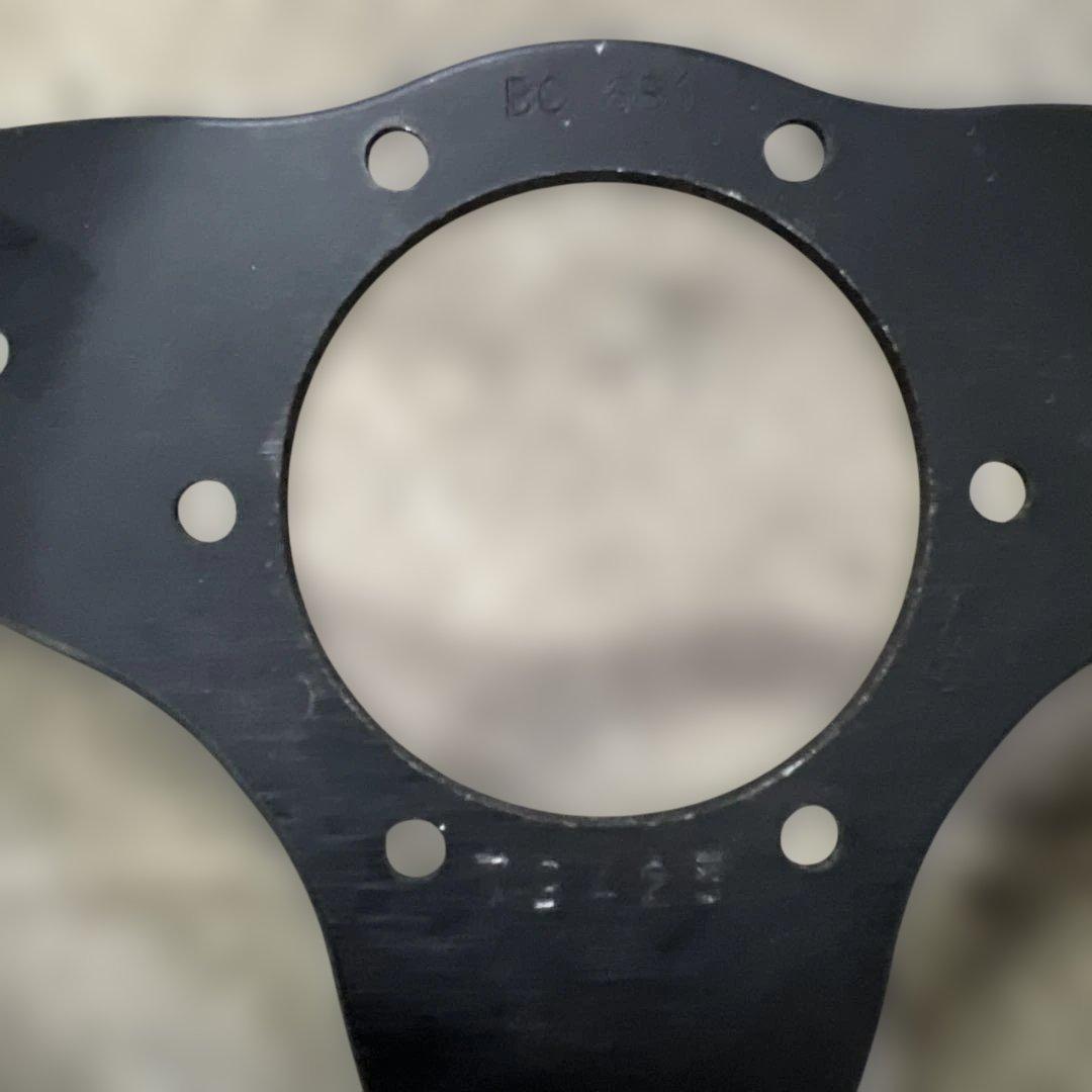 美品 NARDI ステアリング レッドステッチ 黒レザー ディープ 33Φ