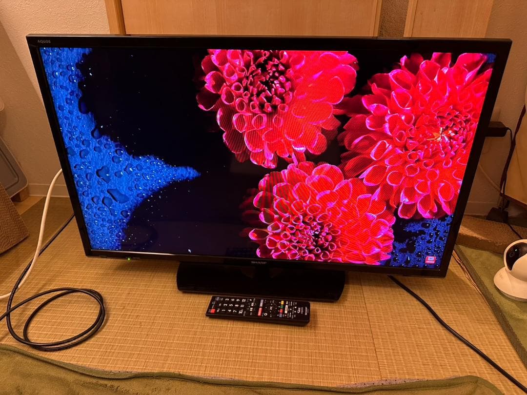 SHARP シャープ　32型　テレビ 2T-C32AE1 2018年製　超美品！