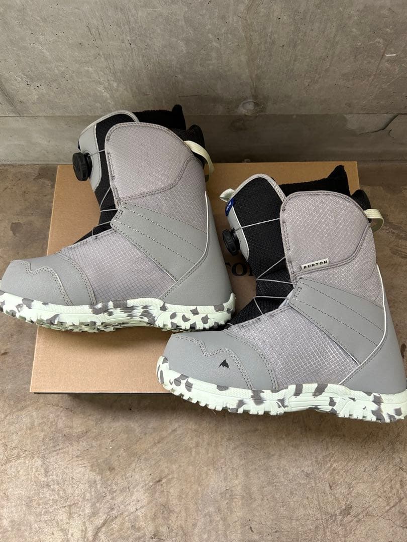 25cm キッズ Burton ジップライン BOA® スノーボードブーツ