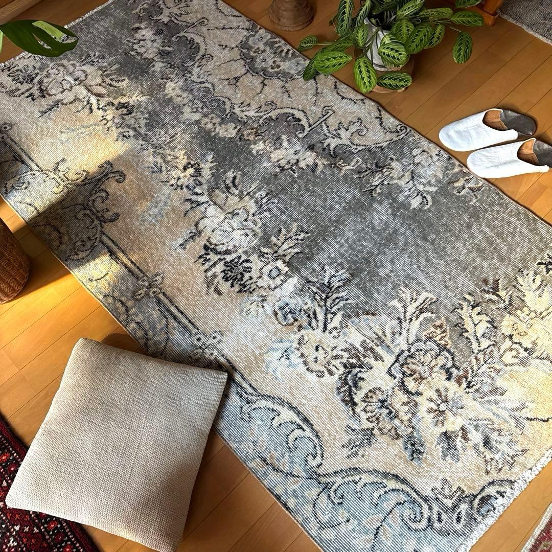 92×180-184グレイカーキ　ボタニカル柄　トルコヴィンテージラグ