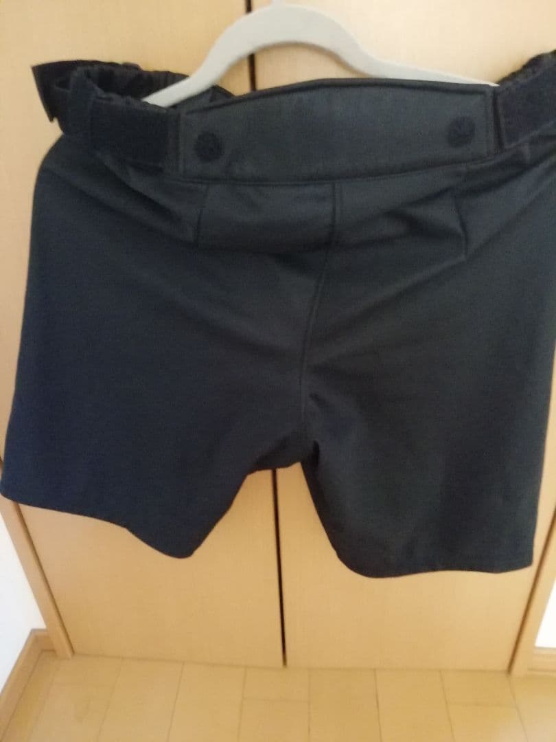 ゴールドウィン　スキーハーフパンツ　黒