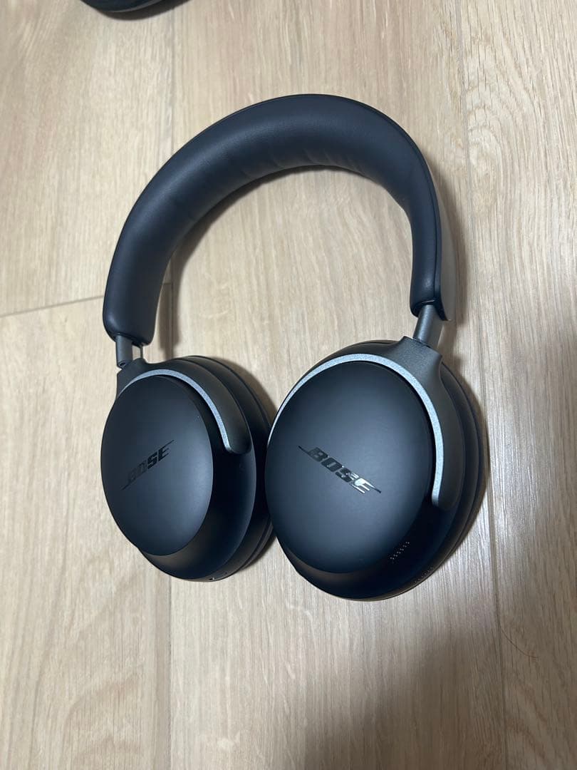 ほぼ新品BOSE QuietComfort Ultra Headphones
