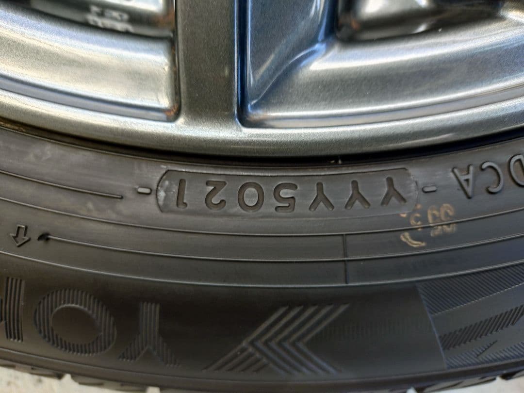 良品 185/60R15 2021 22年製 ヨコハマ スタッドレス 2本分①