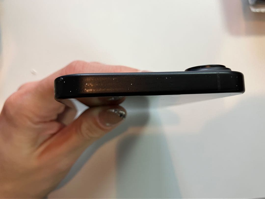 iPhone16 128GB ブラック 美品 SIMフリー 【即決で値下げ可】