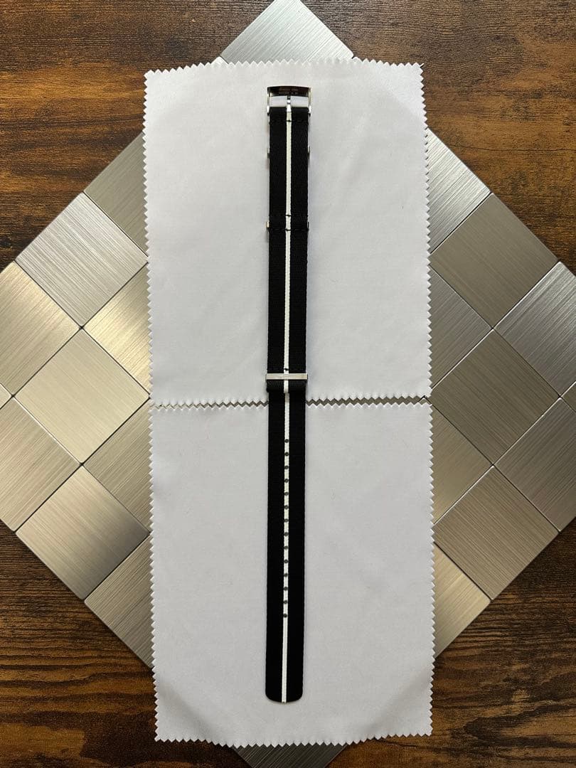 【純正品】オメガ OMEGA NATOストラップ ブラック＆ホワイト