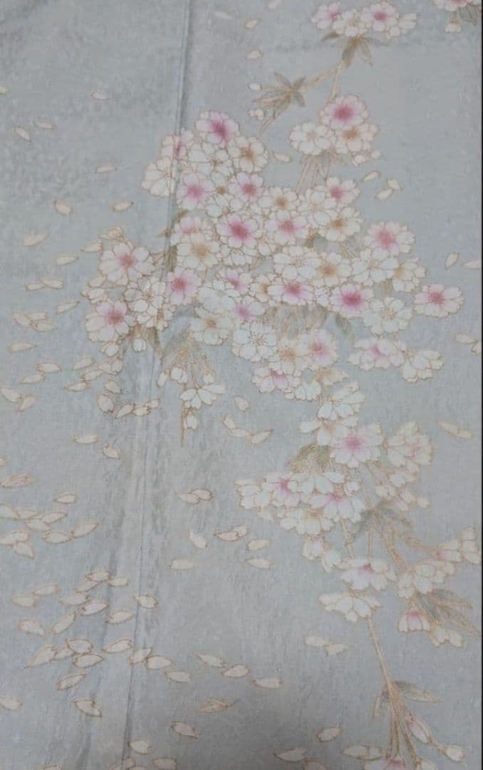 【お値下げ中】正絹 訪問着 桜吹雪 優しい水色