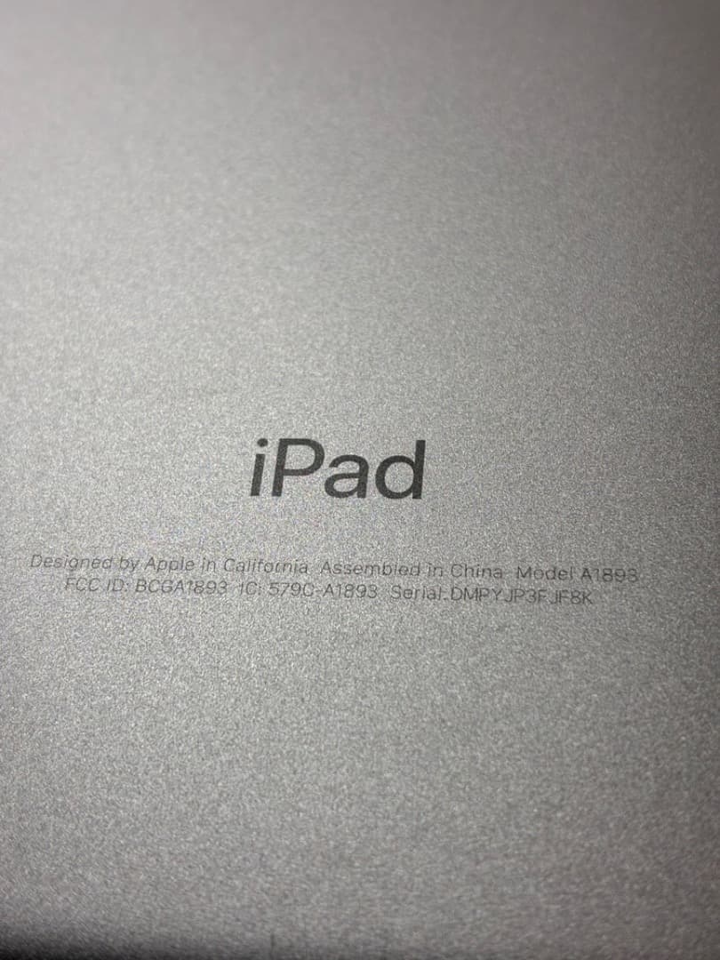 [良品] iPad 第6世代/Wi-Fiモデル/32GB