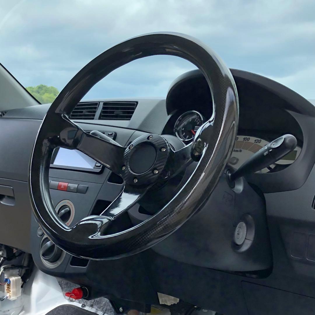 ドライカーボン3スポーク ステアリングホイールMOMOピッチ