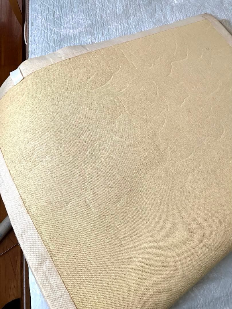 ローラアシュレイ　花柄　ベージュラグ　　120×180センチ