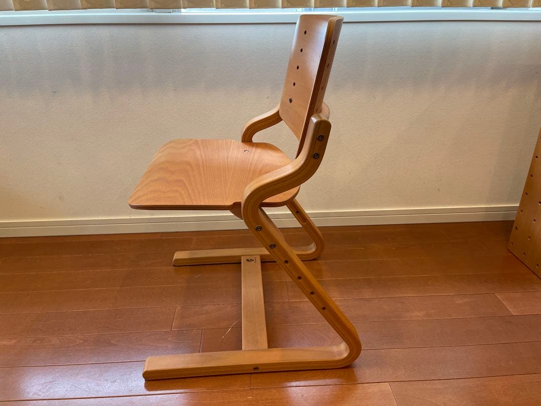 フォルミオ　Formio　椅子 【ちょこ】