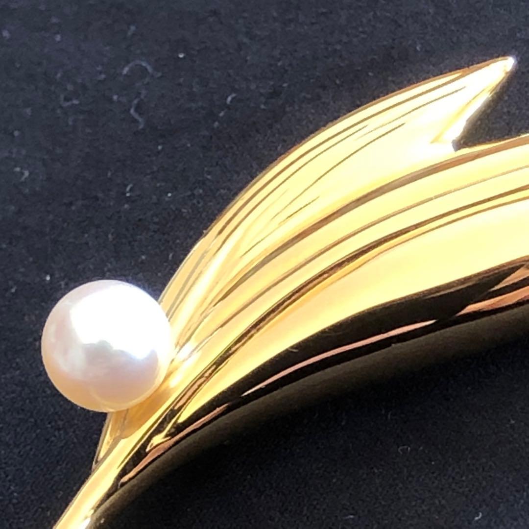 美品　ミキモト　シンプルライン　リーフモチーフ　本真珠　ブローチ　ミニポーチ付