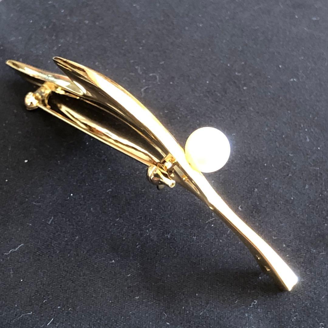 美品　ミキモト　シンプルライン　リーフモチーフ　本真珠　ブローチ　ミニポーチ付