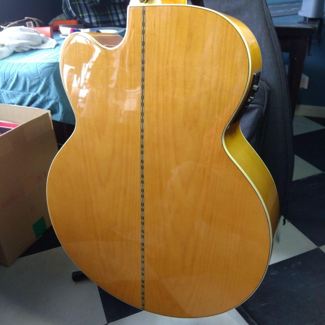 エピフォン、エレアコ！j-200EC...studio！ギグバッグ付き値下げ！