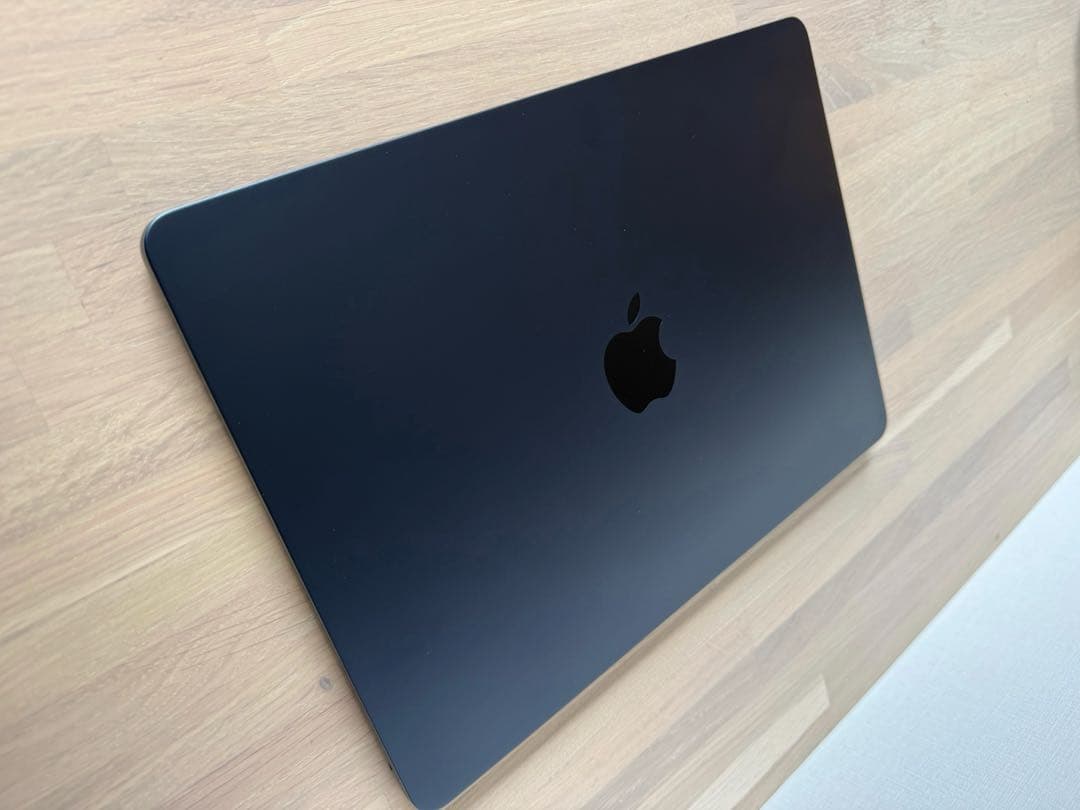 【使用時間3時間程度】Apple 2025 MacBook Air 13インチ