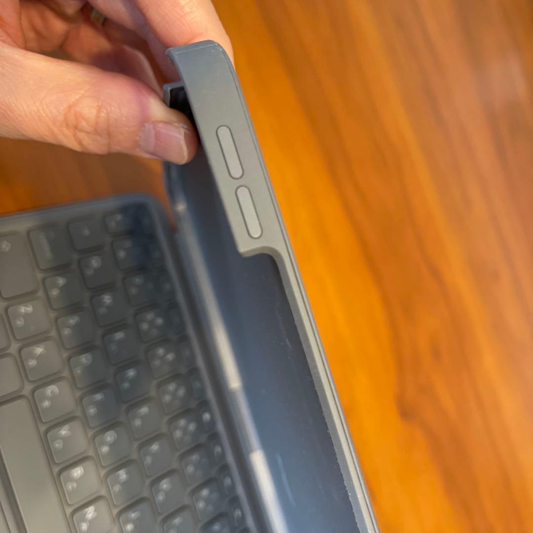 【美品】ロジクール Combo Touch iPad air M2/ M3 対応