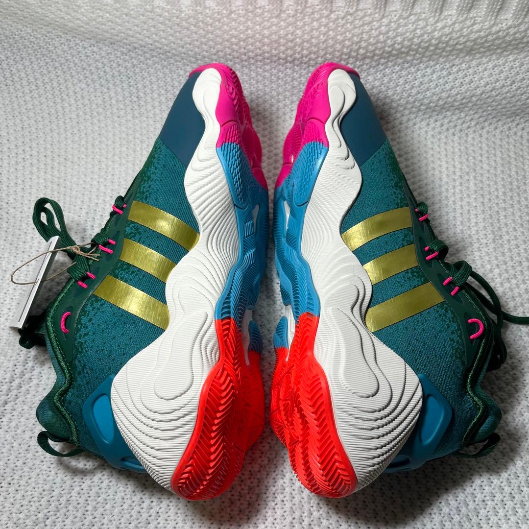 【新品未使用】アディダス トレイヤング3 Trae Young バスケ　バッシュ