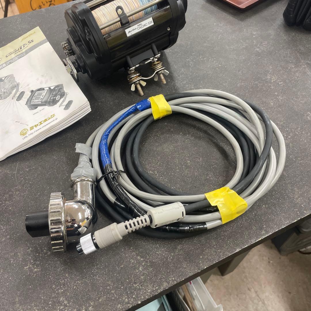 ミヤエポック コマンド電動リール AT-5S COMMAND