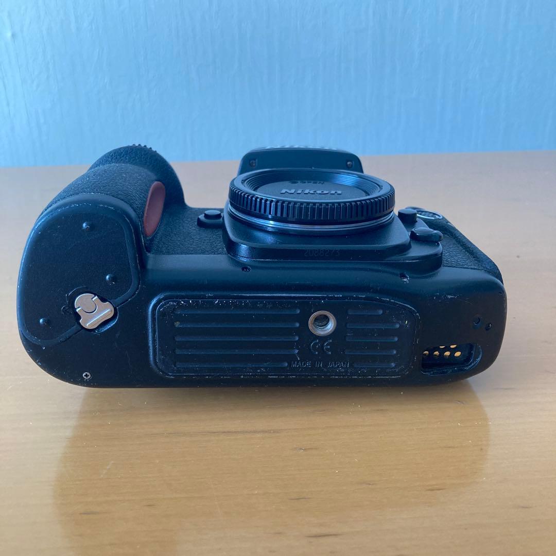 Nikon F100 フィルムカメラ ニコン 一眼レフカメラ