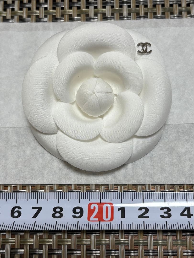 新品未使用　非売品CHANELコサージュ