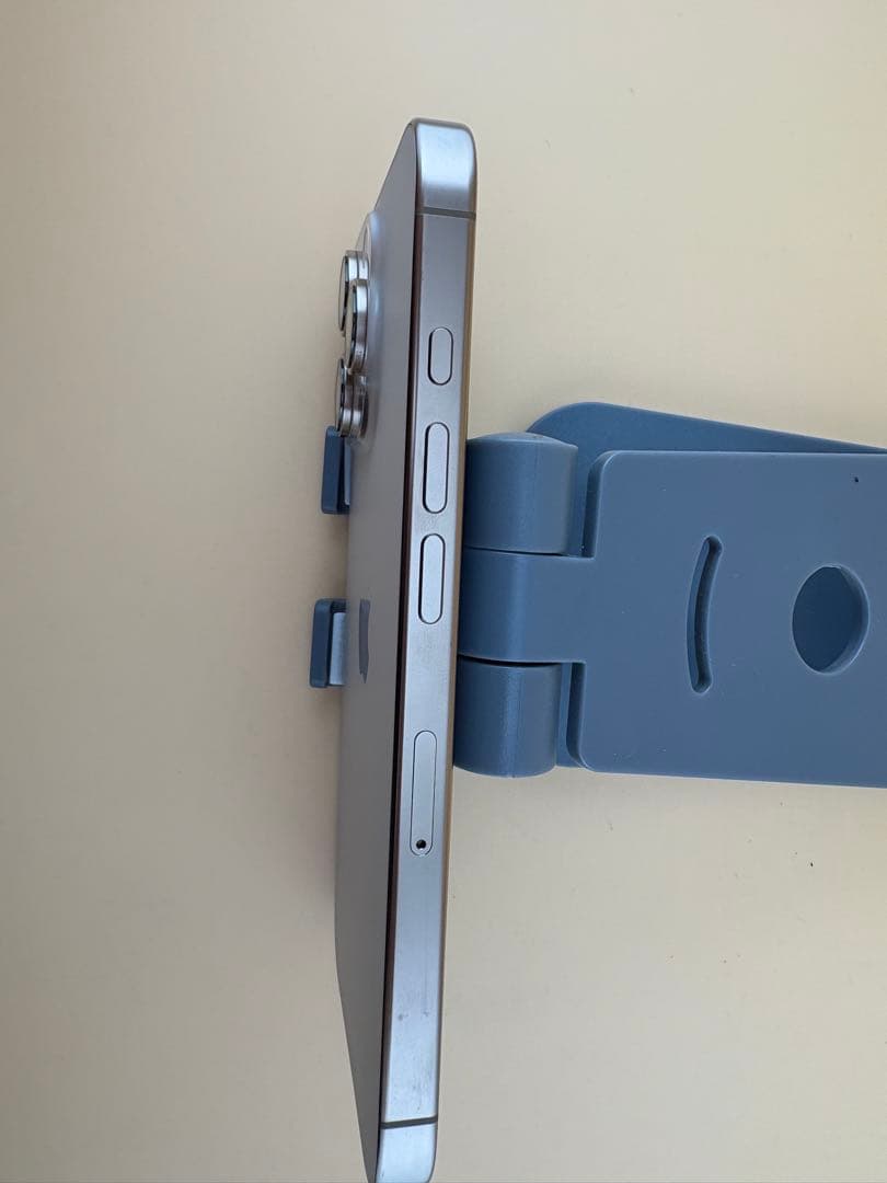 iphone 16Pro 128gb SIMフリー　バッテリー100%