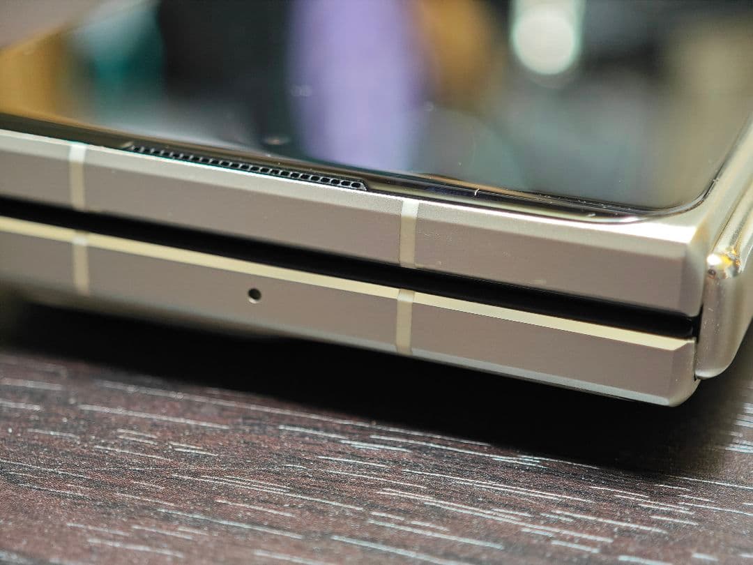 【B品】OPPO Find N2 256GB ホワイト