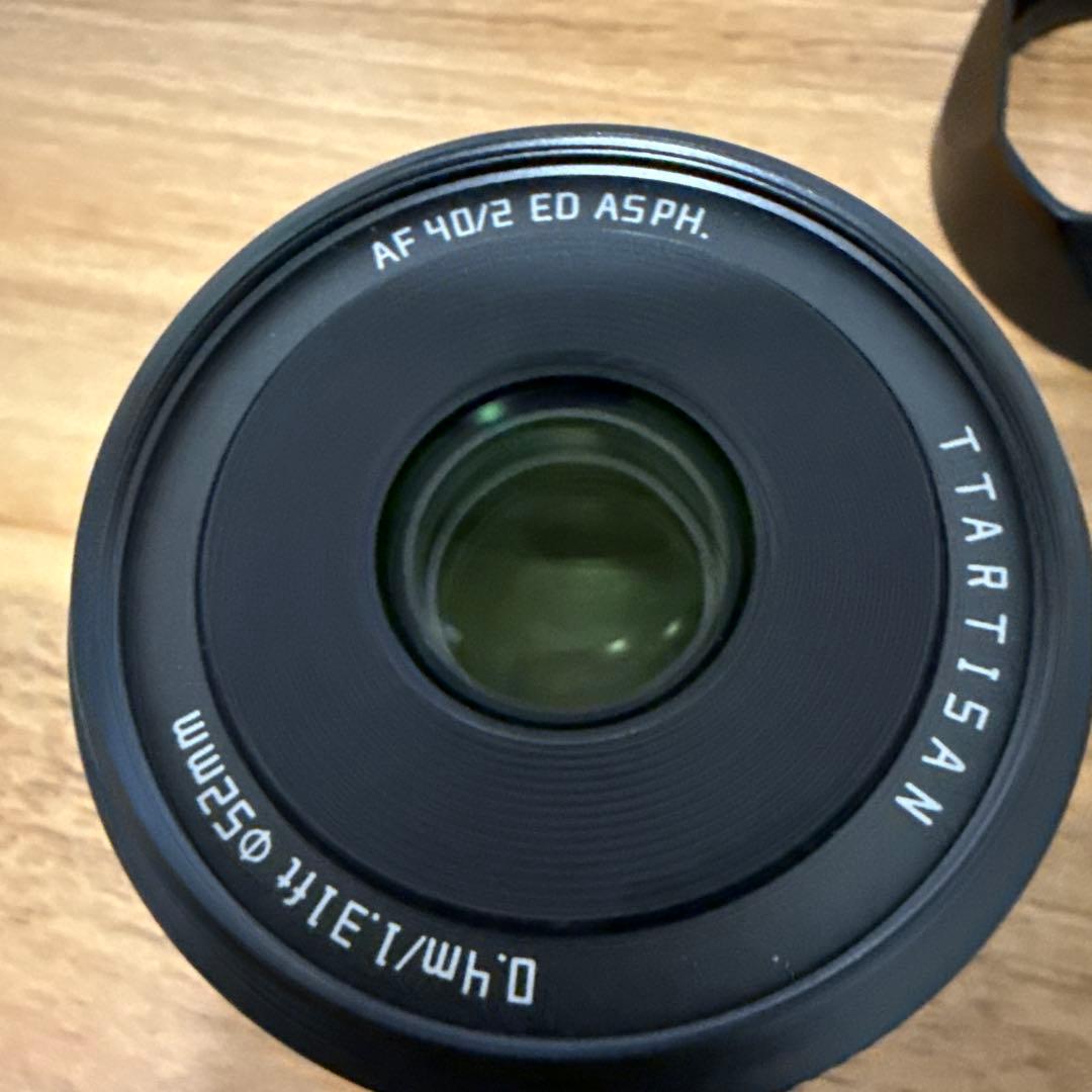 TTartisan AF 40mm F2角型レンズフード、フィルター3枚付き