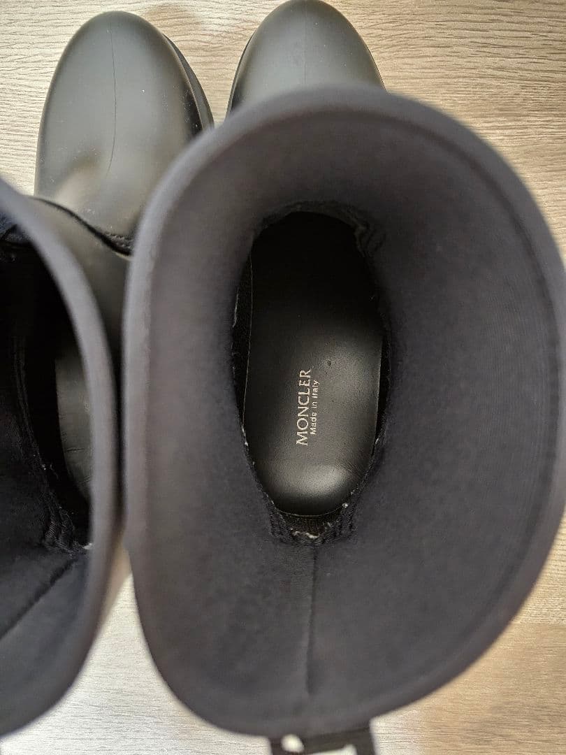 モンクレールショートブーツ　レインブーツ