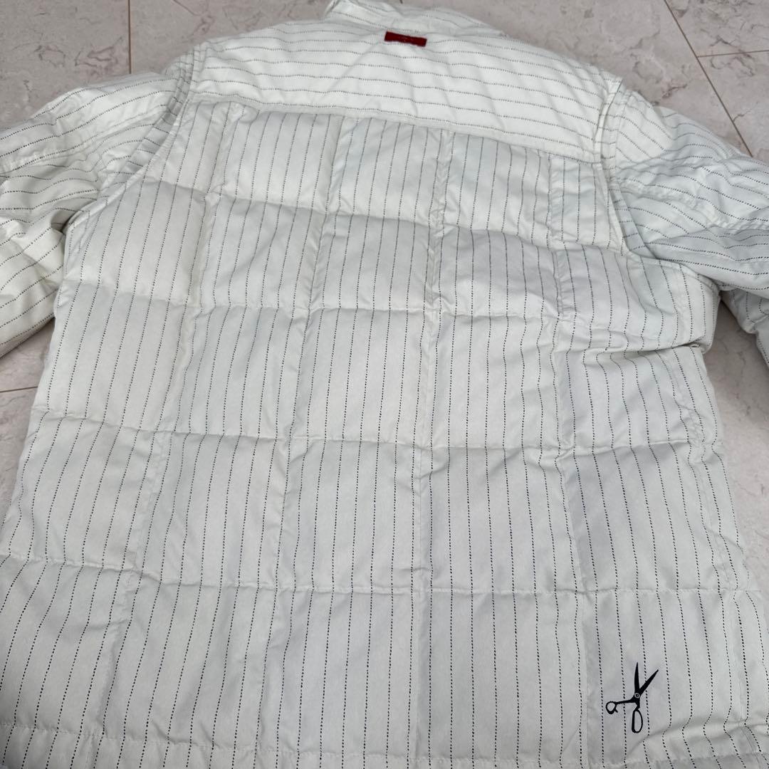 メンズジャケット LLホワイト ストライプ V字ロゴダウン